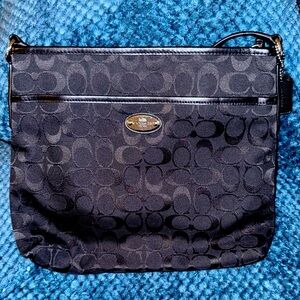 Coach Crossbody Bag - Excellent Condition